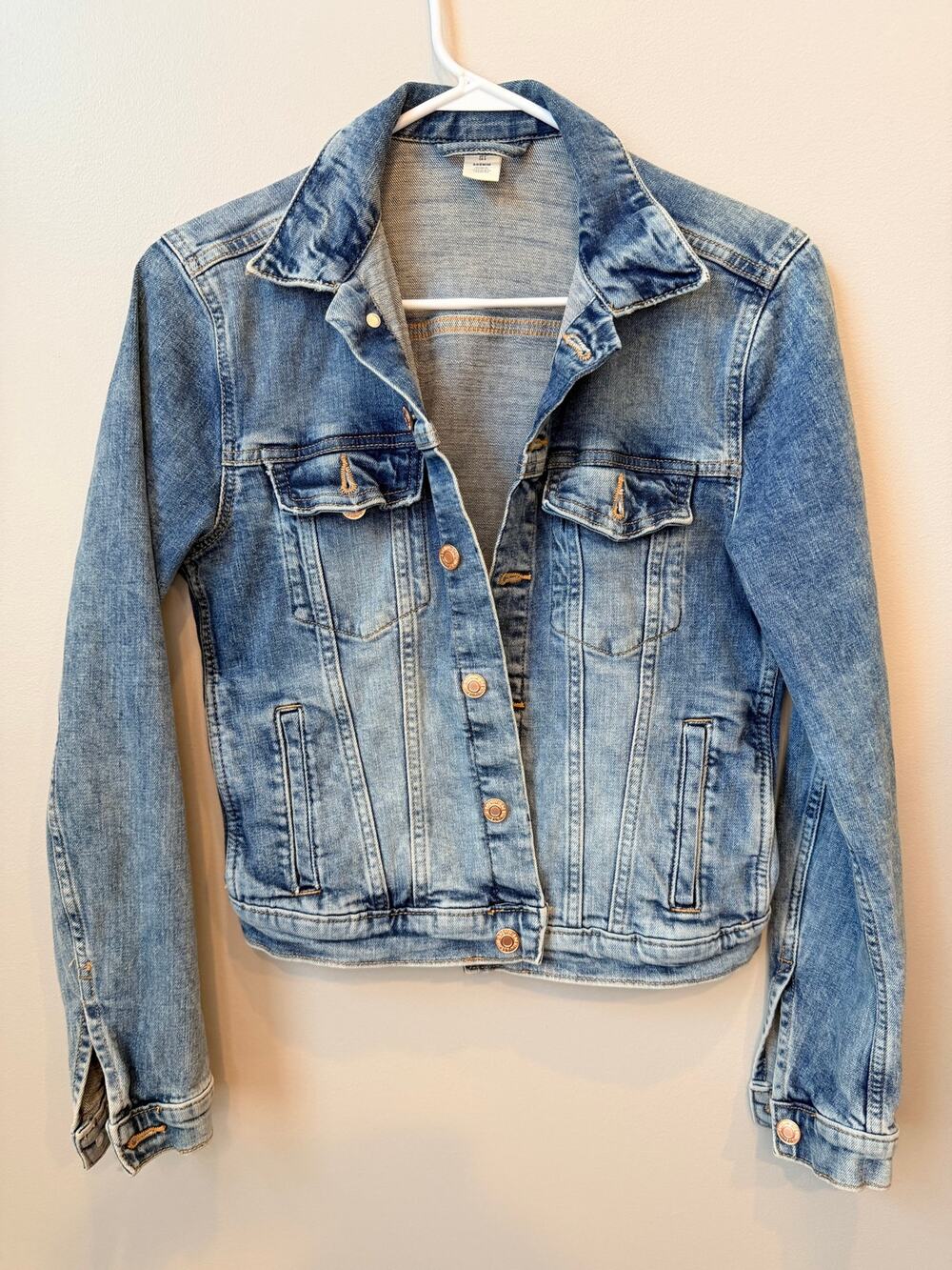 H&M &DENIM Light Medium Wash Classic Jean Jacket - Women's Size 6